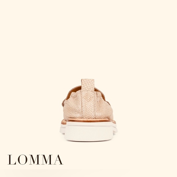 ⛔️SOLD⛔️Donald Pliner Iridescent Leather Snake Print Bit Loafer w/ Memory Foam - Picture 5 of 9